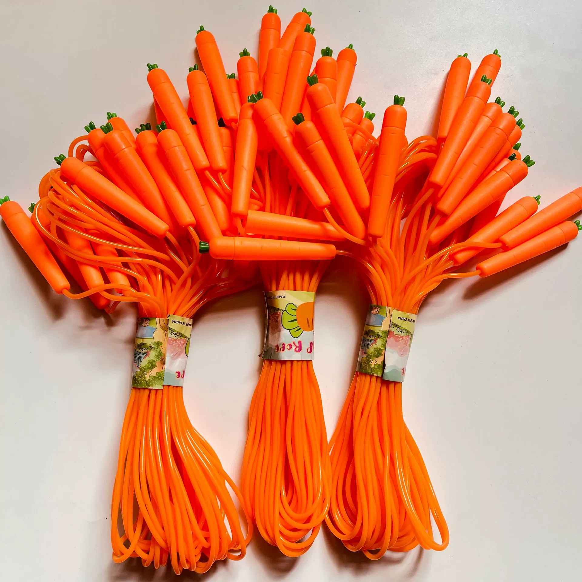 Новая модель пластиковая репа скакалка для детей детский сад ПВХ скакалка для детей