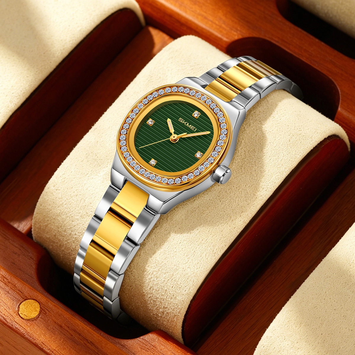 En el momento, el cinturón de acero de diamantes simple reloj de mujer retro versátil reloj de pulsera de mujer a granel de comercio exterior mezcla de lotes fábrica personalizada fuente