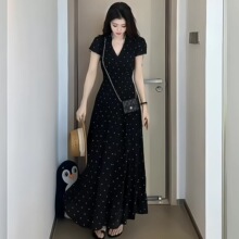 ��a��mm��ʽ�ձ��L�r�к�ɫV�I�B��ȹŮ�ļ������@�ݚ��|�Lȹ��