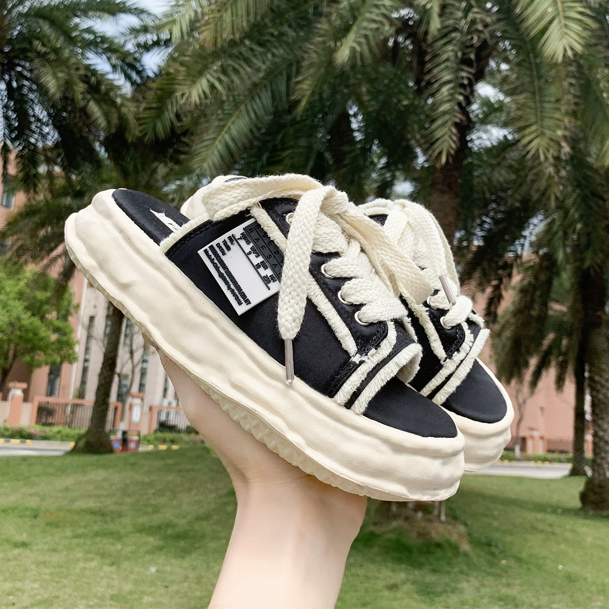 Тапочки на платформе для хлеба для женской верхней одежды 2023 Летняя Повседневная Тканевая обувь на шнуровке в новом стиле Обувь для покупок на ощупь сандалии