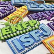 MBTI十二人格不织布手工挂件无纺布创意文字包包挂饰可一件代发