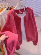 玫红色短款毛衣外套女春季2025新款韩版宽松慵懒外穿拉链针织开衫