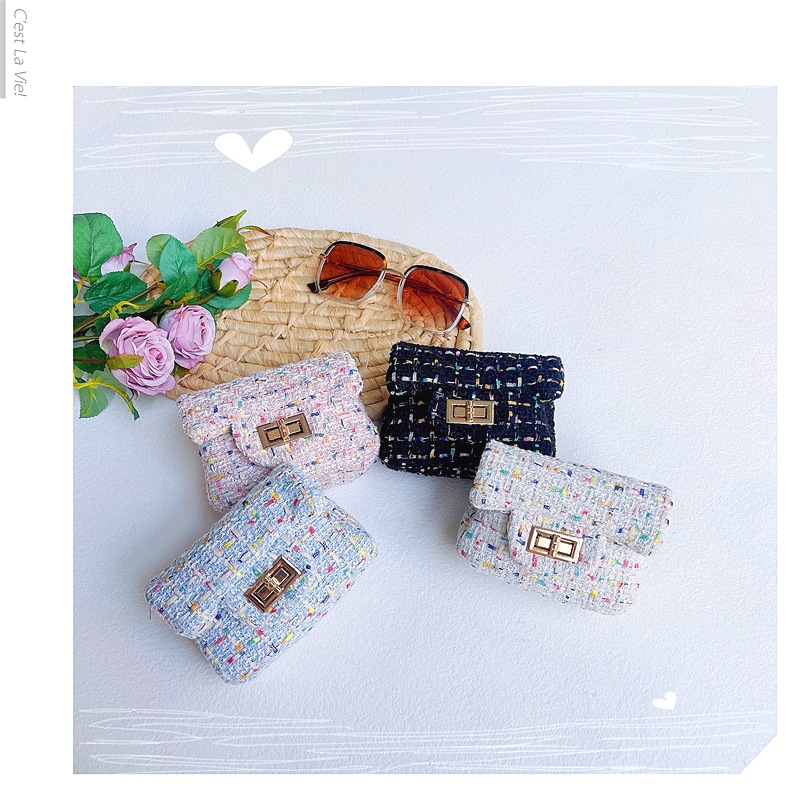 Girl'S Gender Fashion Style Square Shape Mini Size Girl's Mini Canvas Solid Color Fashion Square Lock Clasp Crossbody Bag