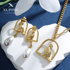 耳环;耳钉;吊坠