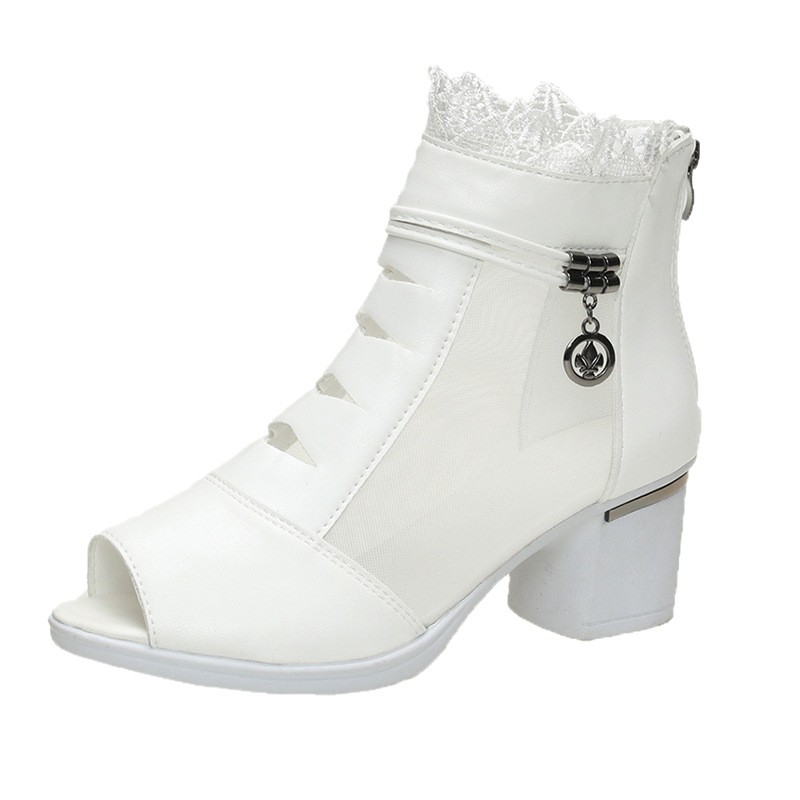 2026 verano nuevo estilo universal zapatos de tacones gruesos zapatos de malla de mujer transpirable hueco hueco hueco zapatos de tacones de mujer