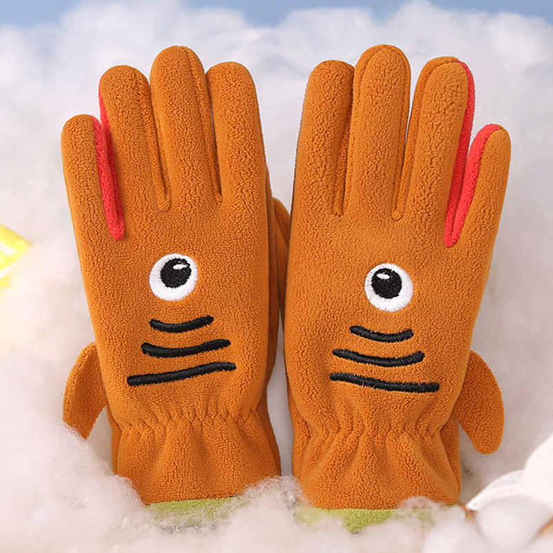 Guantes de invierno para niños con guantes de terciopelo de dibujos animados al aire libre para montar a favor de la piel, guantes de terciopelo de grano para niños y niñas.
