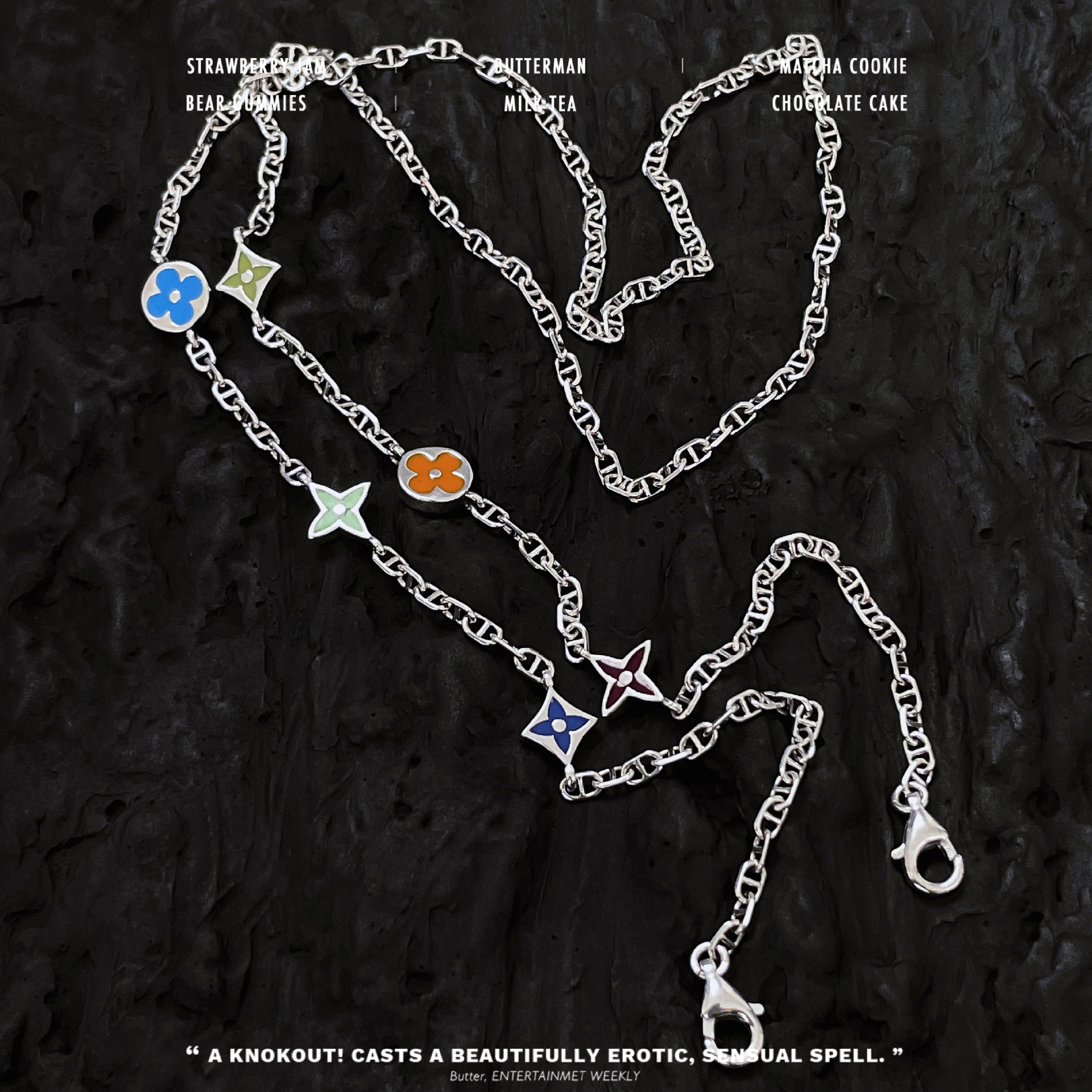 Glasses Chain Mask Chain Four-leaf Clover Old Bone Flower Double Button Pig Nose Necklace Niche Advanced Sense Cold Wind Necklace for Women