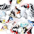 1 Generation of ordinary 200 color random mixed (single key chain)