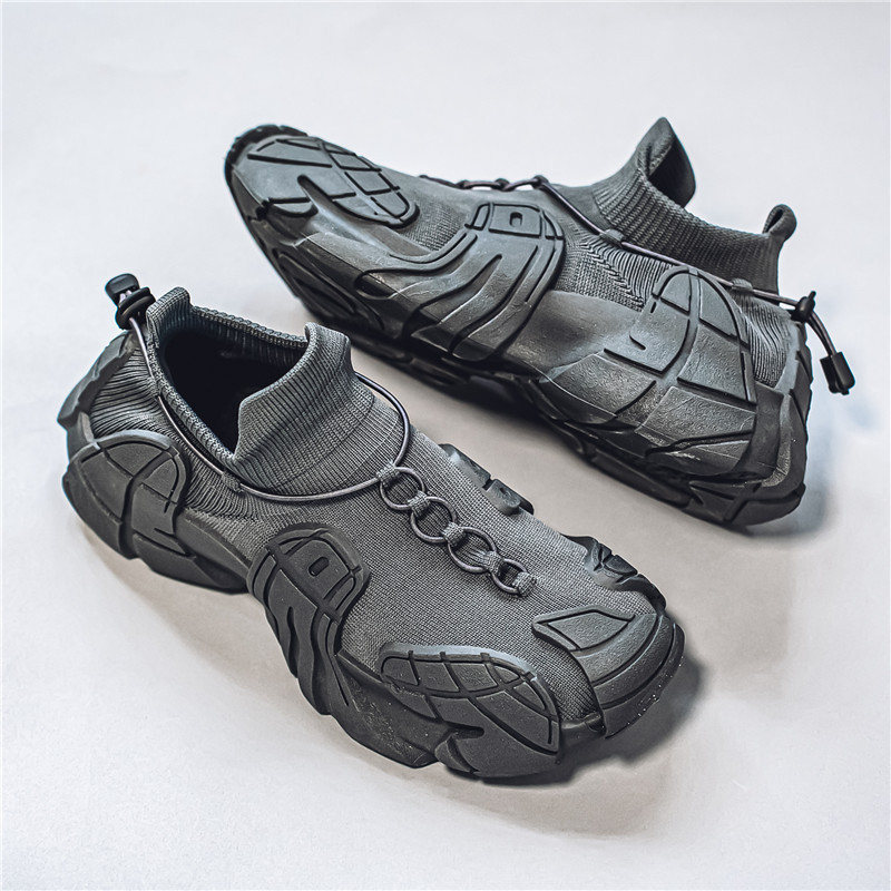 2026 Spring New Men's Shoes Korean Style Dad Shoes Breathable Mesh Fly-Knit Slip-On Sock Shoes Men's Travel Shoes