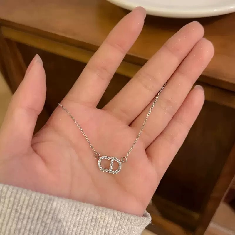S925 シルバー韓国語バージョンシンプルなコールドスタイルネックレス女性のニッチ絶妙なペンダントビーズデイリーファッション多用途鎖骨チェーン|undefined