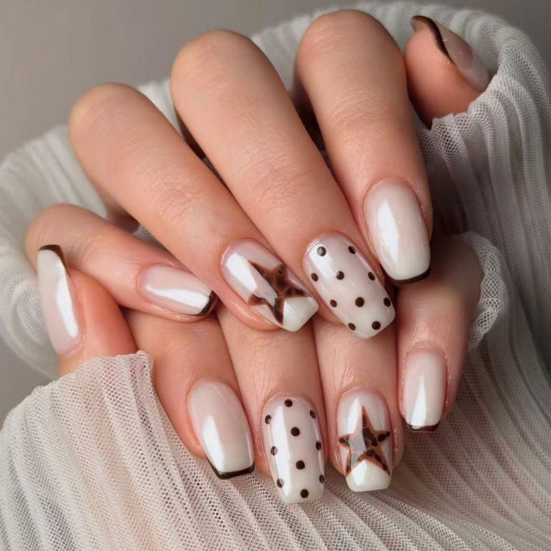 Chrome-Plated Milky White Medium Brown Polka Dot Leopard Print Five-Pointed Star Pattern Design French Style Wearable Nail Art Nail Tips Chrome-Plated Milky White Medium Brown Polka Dot Leopard Print Five-Pointed Star Pattern Design French Style Wearable Nail Art Nail Tips