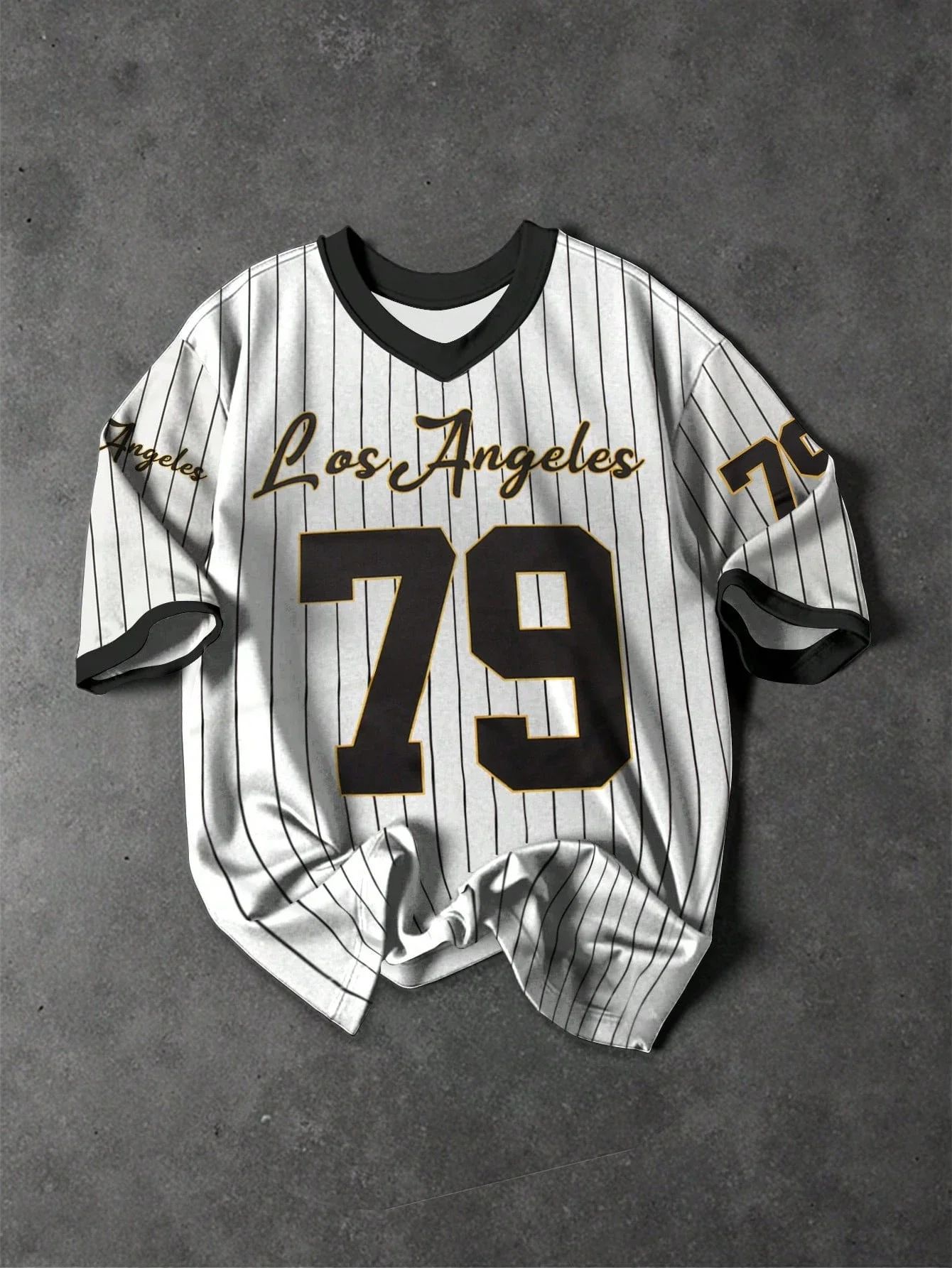 Herr t-shirt med v-ringning och retro baseball tryck sportig_voghion.com
