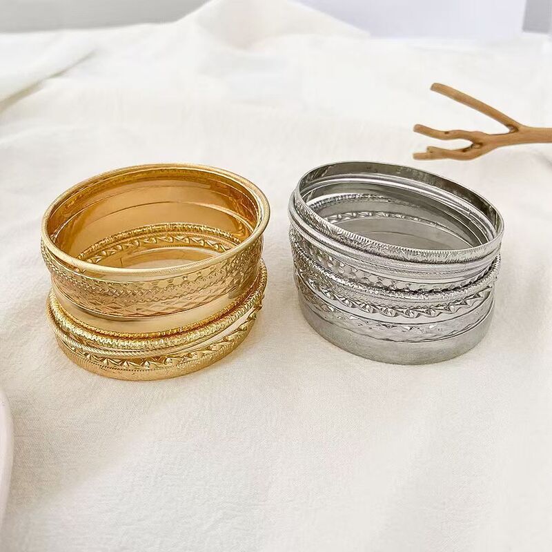 New Niche Design Multi-Layered Metal Mix and Match Stacked Bracelets for Women Western Ethnic Accessories Temperament Hand Jewelry Wholesale