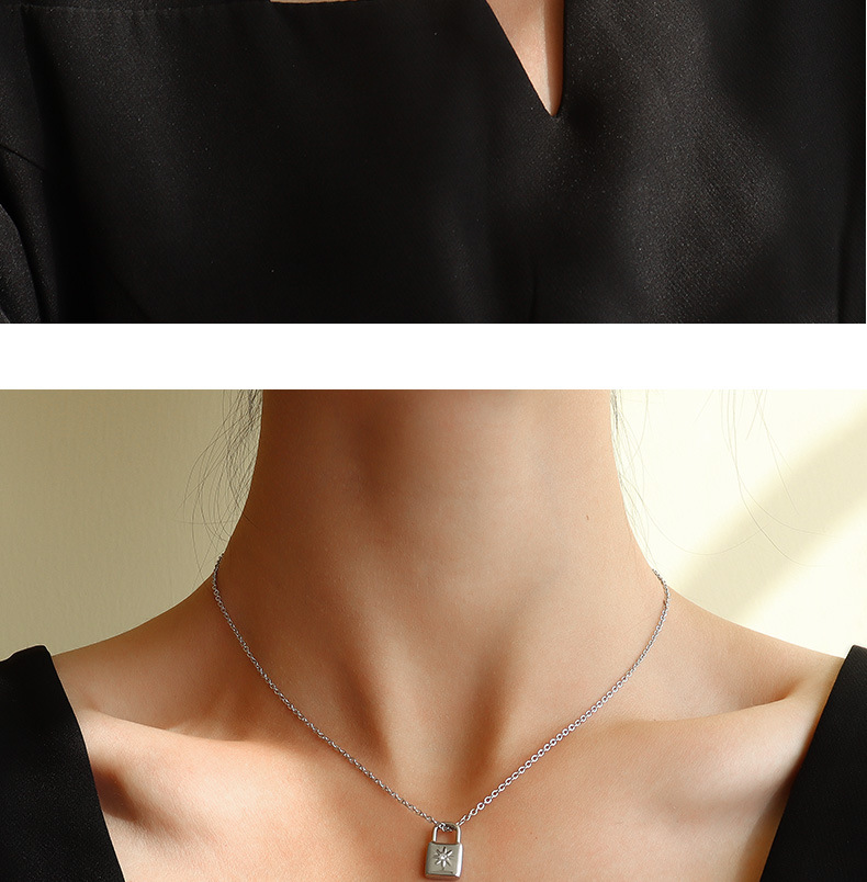 Simple Fashion Lock Pendant Zircon Necklace display picture 8