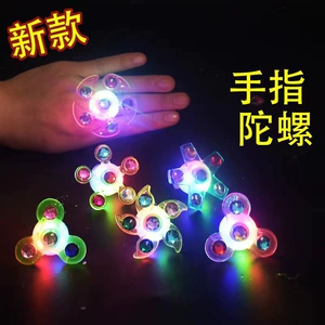 Светящиеся волчки-кольца и пальчиковые фонарики LED