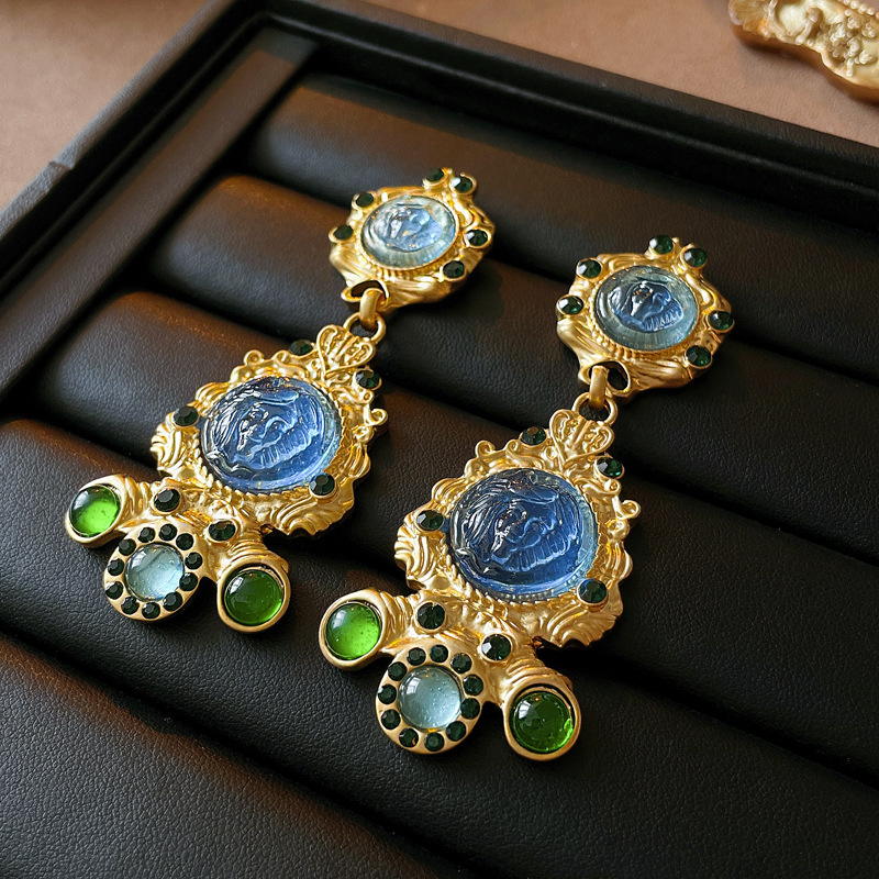 Heart Shape, Flower Pattern Glam Retro Heart Shape Flower Alloy Plating Inlay Rhinestones Women's Drop Earrings
