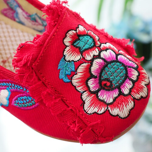 Raw edge embroidered single shoes, Oxford soft-soled walking casual dance shoes, square dance shoes
