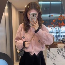 2025年新款春季穿搭毛衣慵懒高级感小个子甜美减龄洋气百搭上衣服