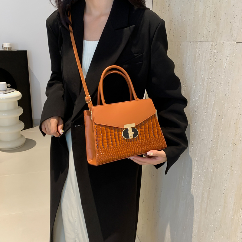 Korean Women's 2024 New Crocodile Pattern Single Shoulder Crossbody Fashion Handheld Small Square Bag_voghion.com