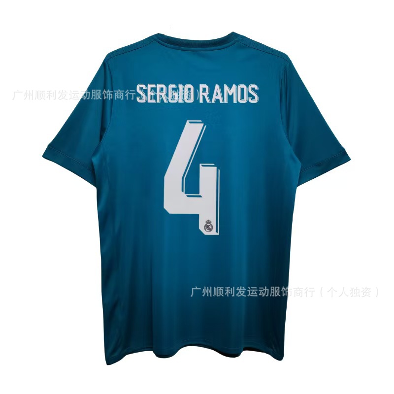 17-18 레알 마드리드 홈코트 4번