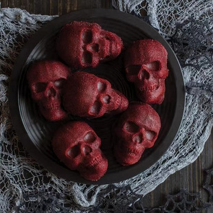 Cross-border spot baking cake mold 3D golden skull mold high temperature food grade biscuit cake mold