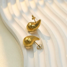 项链;耳环;戒指