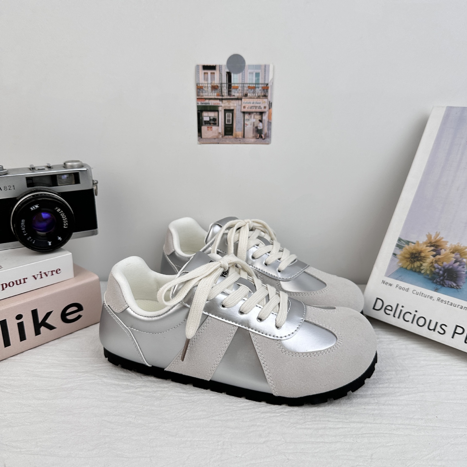 YUANBO explosión de zapatos de mujer de entrenamiento de verano 2025 nuevos zapatos casuales de nicho ligeros transpirables zapatos de moda pequeños zapatos blancos