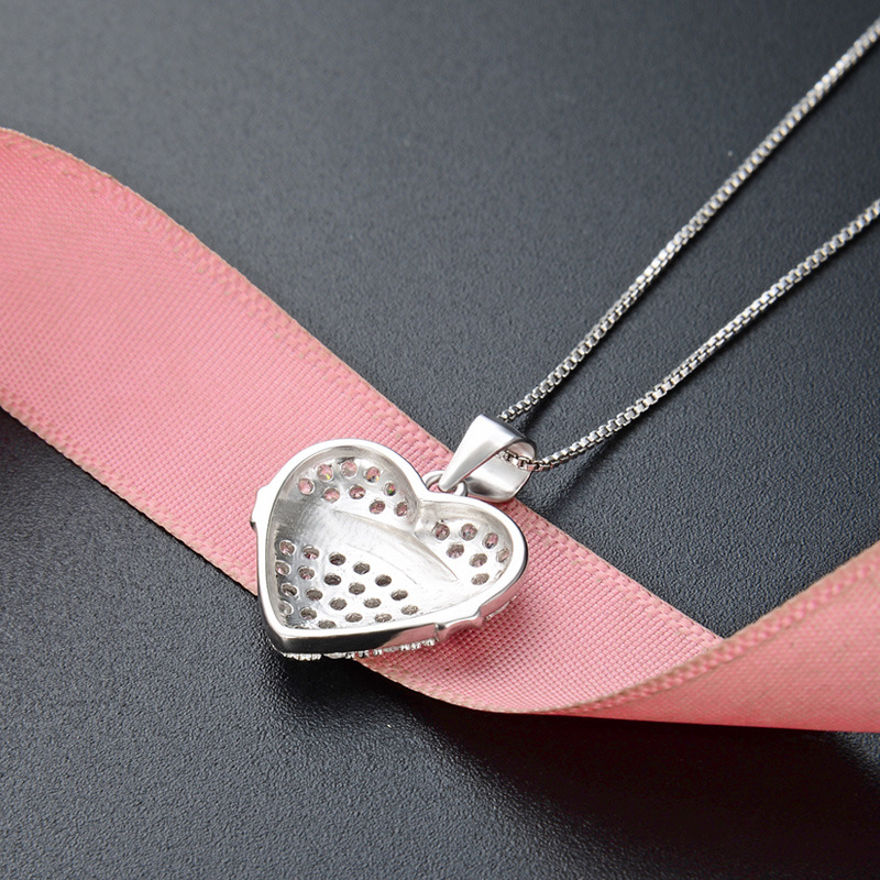 Accesorios transfronterizos europeos y estadounidenses 925 plata esterlina collar en forma de corazón nicho de diseño femenino letras colgante de piedra colgante cadena clavícula