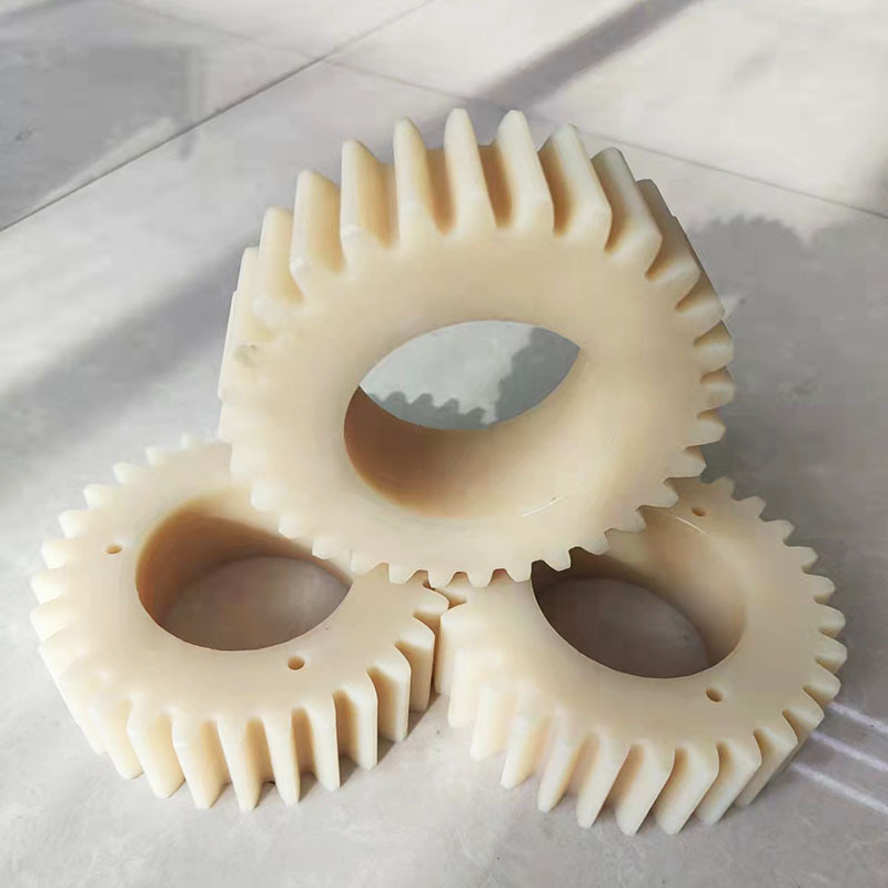 尼龙齿轮加工耐磨直齿轮斜齿轮伞齿轮尼龙链轮齿轮MC尼龙塑料齿轮