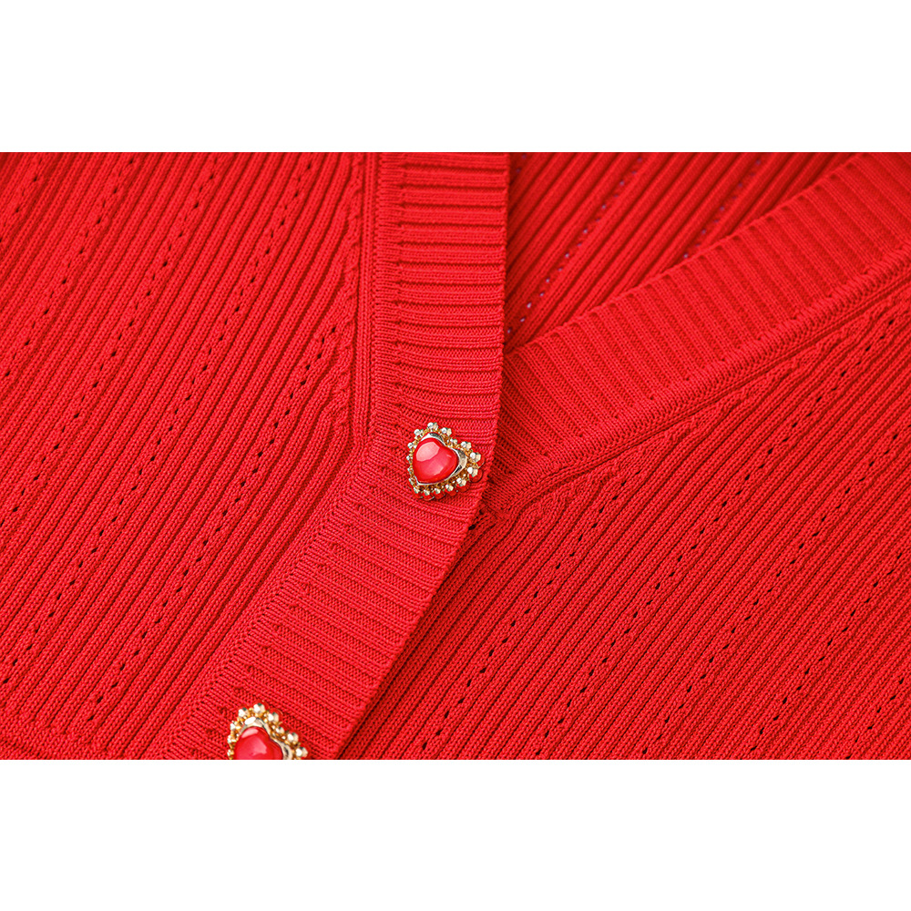 Vêtements pour femmes automne et hiver nouvelle robe rouge à col en V tempérament slim bouton d'amour jupe tricotée jupe courte en ligne A_voghion.com