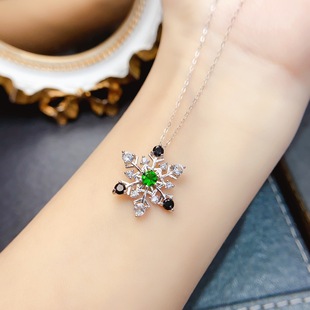 New natural diopside pendant S925 silver inlaid main stone 4*4mm Joker net red explosions women's jewelry wholesale