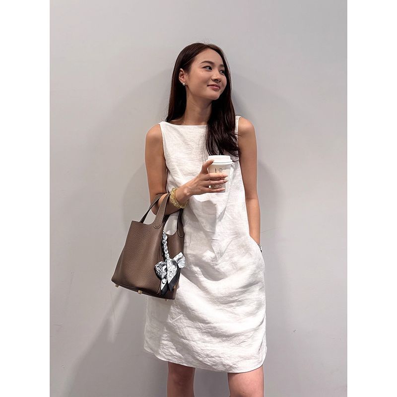 画朴法式白色U领肌理感连衣裙女2025夏季新款简约宽松吊带背心裙|undefined