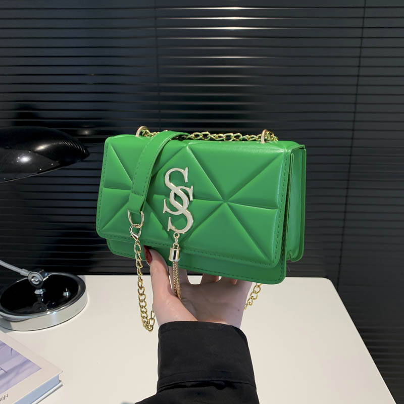 2025 verano nuevo estilo simple bolso de hombro nicho de moda mochila casual bolso pequeño bolso de cadena bolso de mujer