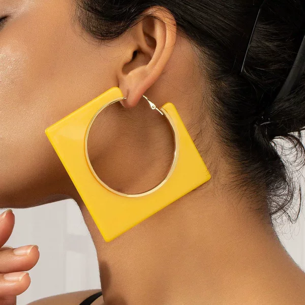 Exaggerated Square Hollow Black Earrings, Fashionable, Unique, Simple Design, Niche, Light Luxury, Minimalist Style, Acrylic Earrings