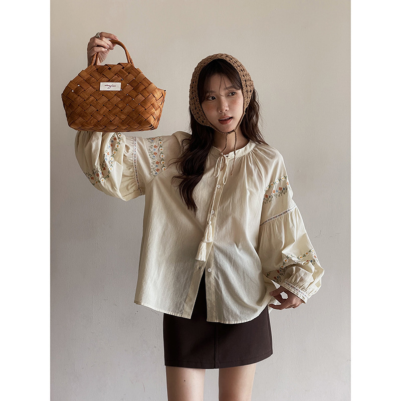 [Flowers in Sleeves] Geming Retro Tassel Lace-Up Shirt Women's Autum New Embroidered Long-Sleeved Top T1968F