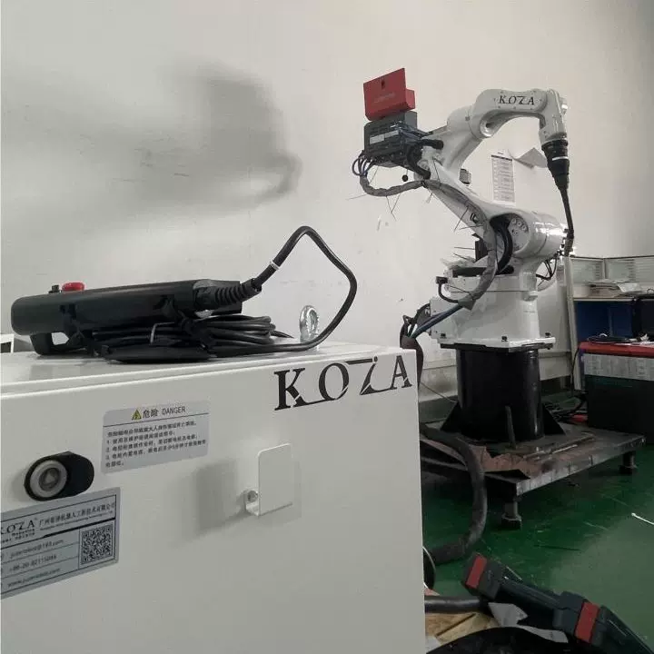 传统6轴工业焊接机器人 关节型机械臂 氩弧焊二保焊焊接机械手