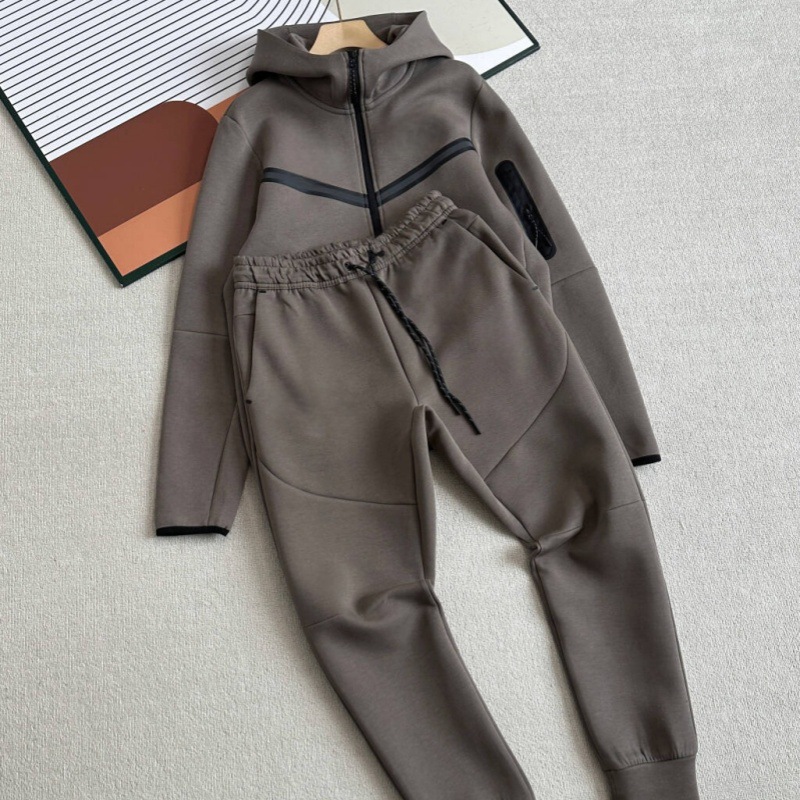 Traje deportivo de ocio de tendencia de otoño e invierno para hombres de 25 años