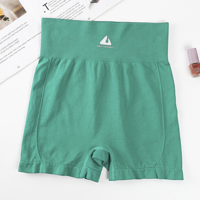 Трава зеленая