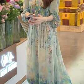 高级感法式气质印花连衣裙女2026夏季新款宽松显瘦收腰碎花两件套
