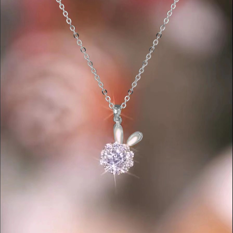 Conejo giratorio collar de acero de titanio para mujeres Zodiaco rojo de la cadena de clavícula del año de la vida no se desvanece conjunto de regalos de Año Nuevo