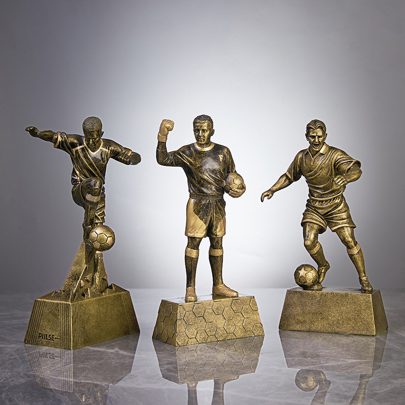 Creative Football Model Ornaments Basketball Characters Sculpture Wine Cabinet Office Desktop Decorations Trophy Gift for Boys