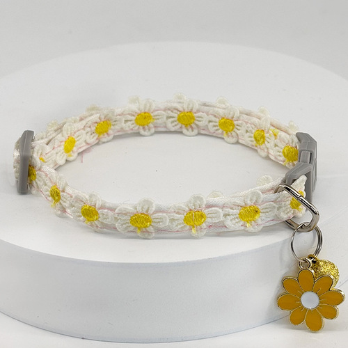 Cat collar Colorful lace flower pet collar pendant bell high-end cat collar light neck collar