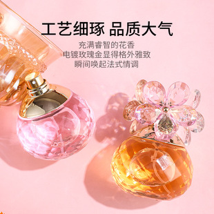 �羳���Q����С�r���Ҹ���Ůʿ��ˮ������Ȼ�־ÌW��������Ů���