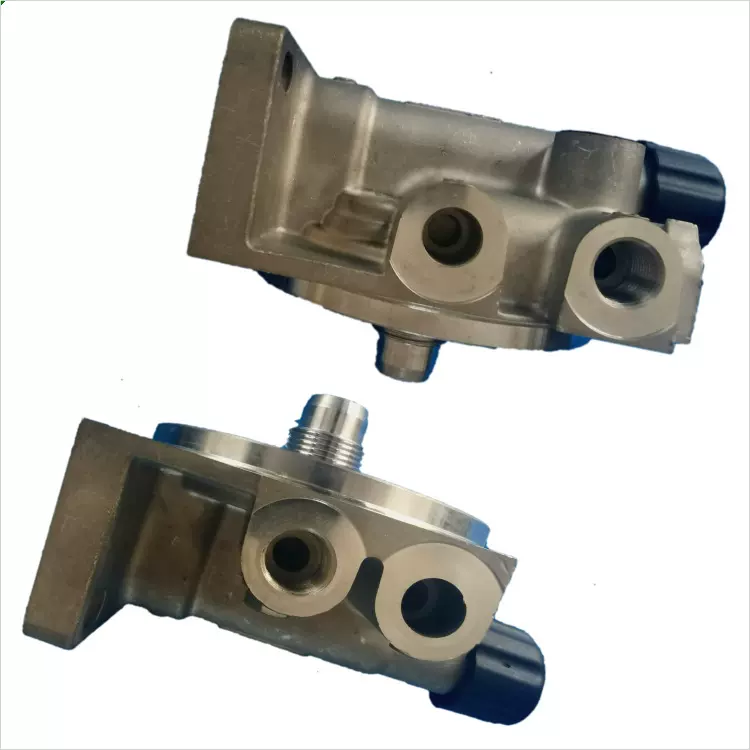 适用雷诺 马克 沃尔沃滤清器座 11110708 21030176 7421462808