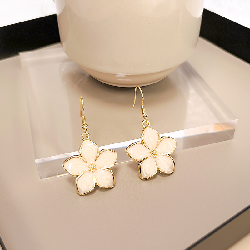 1 Pair Simple Style Flower Alloy Women's Drop Earrings display picture 5