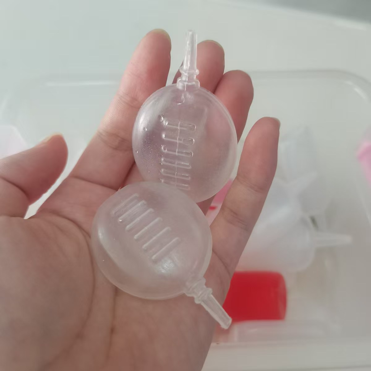 吸水瓶 吸水软瓶 喷雾瓶 刻度软瓶 吸壶瓶  透明 解压 捏捏乐玩具