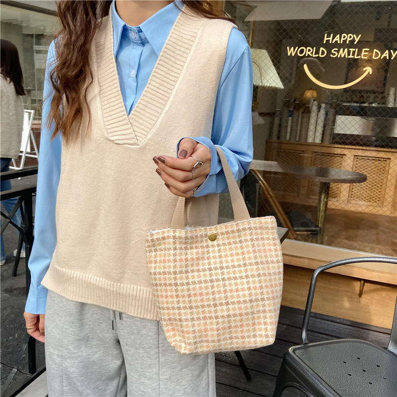 08181 Japanese-style woolen checkered bento bag, ins Korean-style handbag, fresh women's walking lunch box, small handbag wholesale undefined
