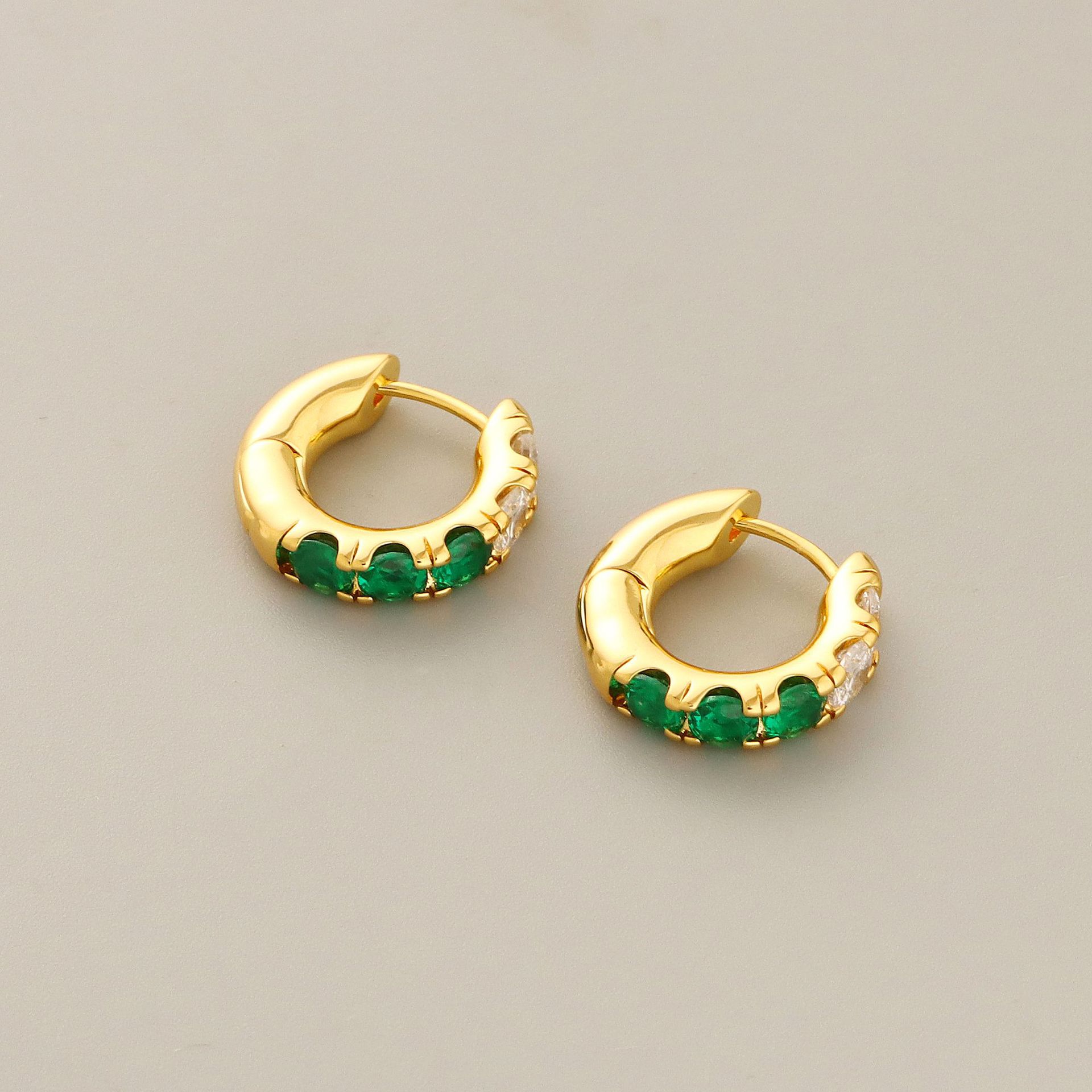 Fashion Geometric Copper Gold Plated Zircon Hoop Earrings 1 Pair