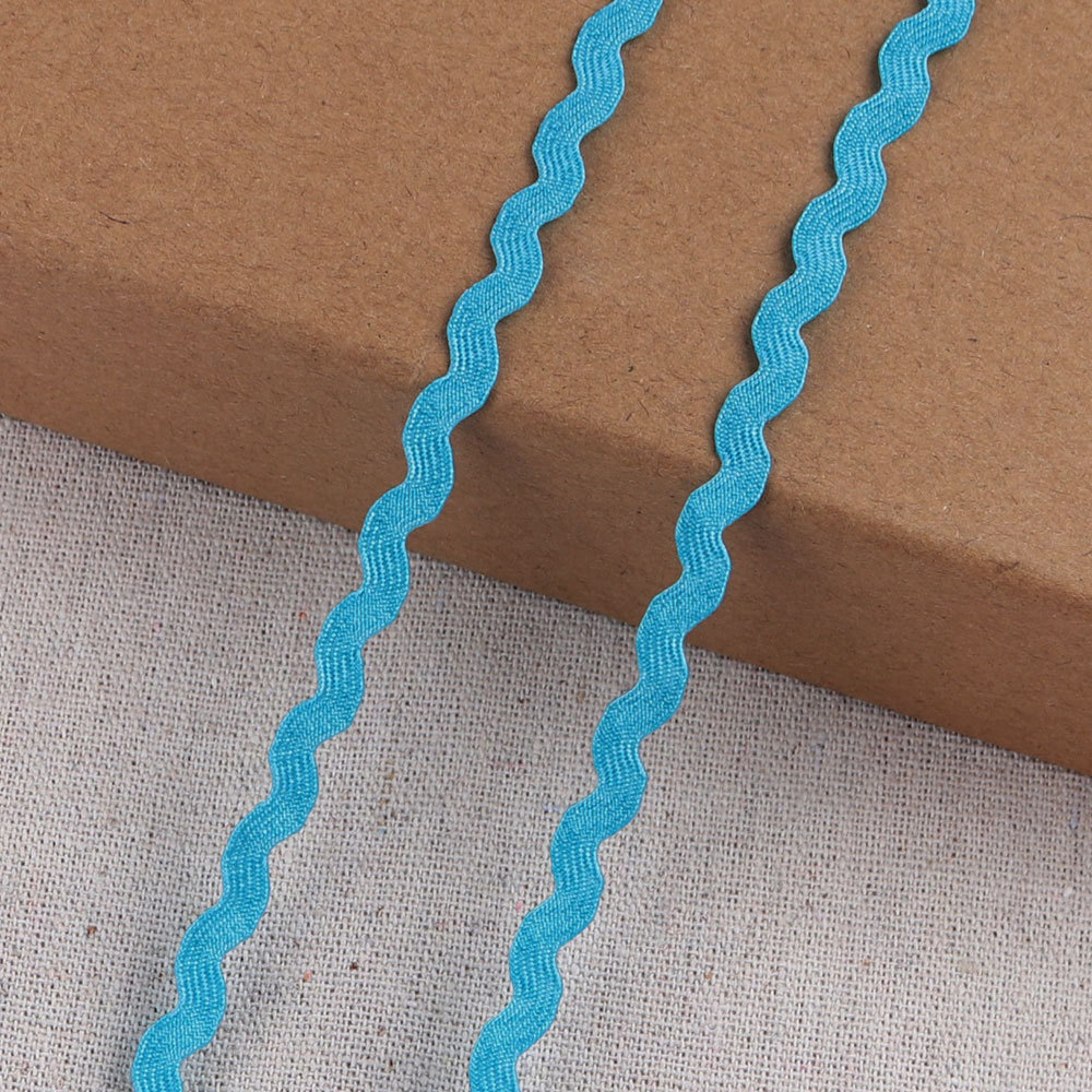 Cinta de polipropileno en S de 5mm, embalaje de regalo, cinta ondulada de color para el hogar, cinta de borde curvo al por mayor