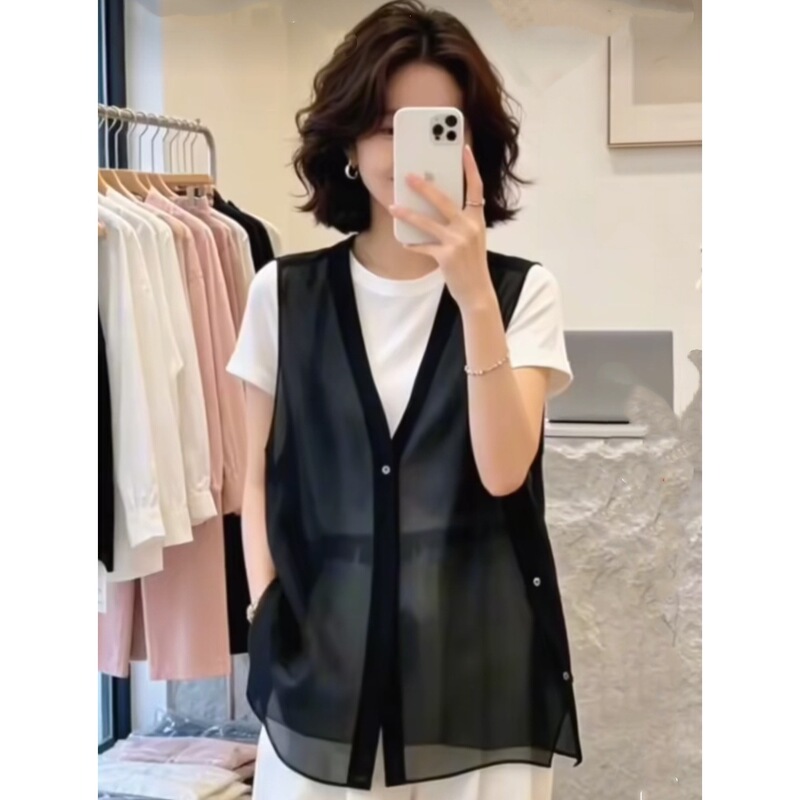 Summer Fashion Loose-Fitting Slimming Versatile Sleeveless Breathable Vest 2026 Casual Black Chiffon Thin Collar Vest Summer Fashion Loose-Fitting Slimming Versatile Sleeveless Breathable Vest 2026 Casual Black Chiffon Thin Collar Vest